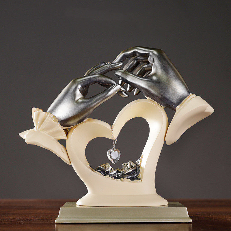 Hand Heart-Shaped Crystal Figurine – Elegant Home Decor & Gift