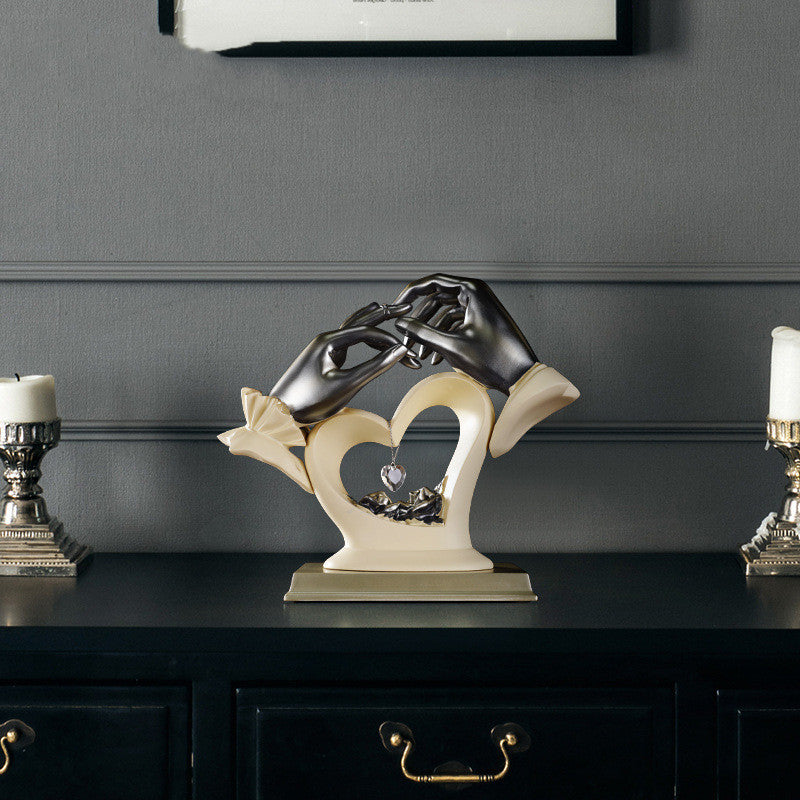 Hand Heart-Shaped Crystal Figurine – Elegant Home Decor & Gift